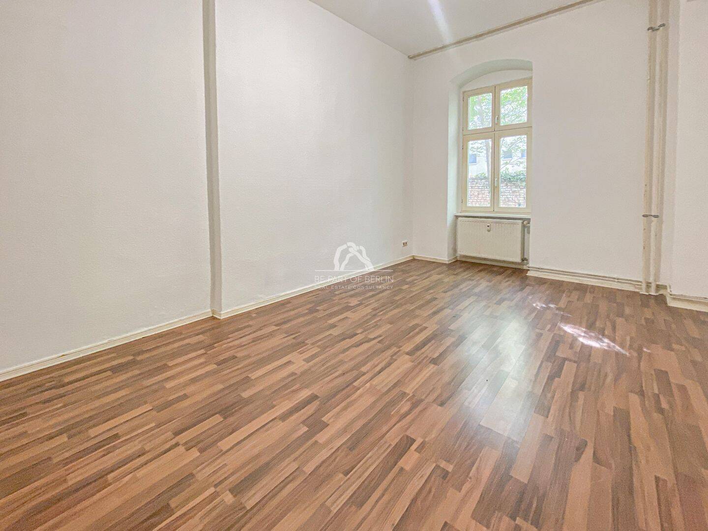 EINMALIGE GELEGENHEIT! GROßZÜGIGE & INTERESSANTE ALTBAUWOHNUNG MIT CA. 48 m² GARTEN! PROVISIONSFREI! – Berlin – Vorschaubild 8
