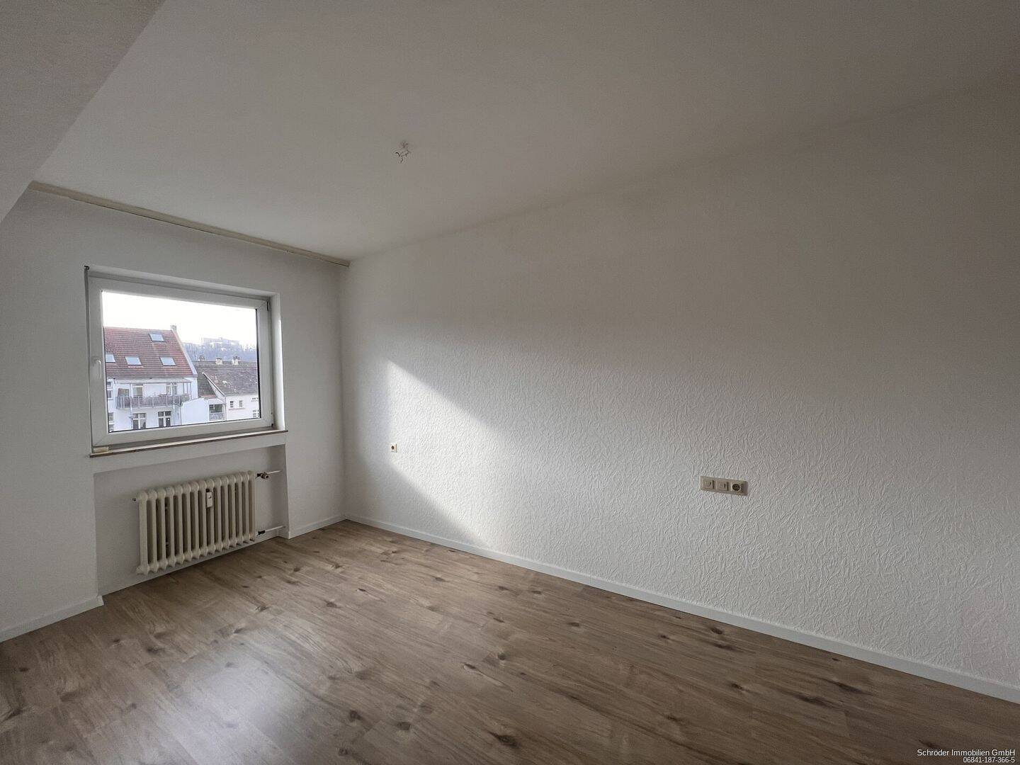 Zentrale 2-ZKB- Wohnung in Saarbrücken zu vermieten – Saarbrücken – Vorschaubild 4