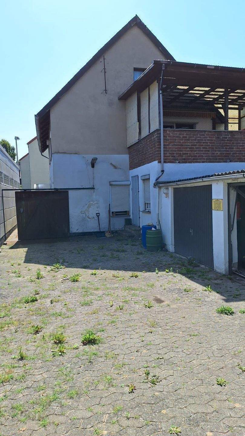 "Schnäppchenpreis" Stark sanierungsbedürftiges 1-FH in Braunschw./Broitzem m. schmalen, sehr schönem Grundstück inkl. Anbau u.Garagen