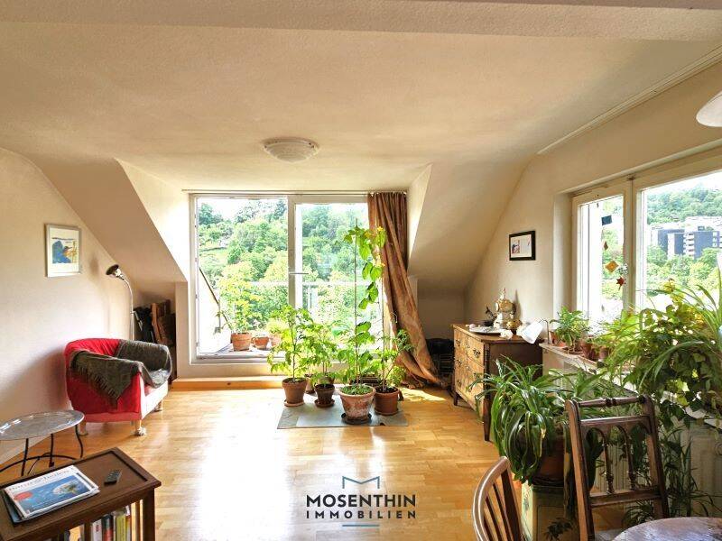 3 Zi.-DG-Wohnung mit sonnigem Aussichtsbalkon, in ruhiger Halbhöhenlage von Stuttgart-Rohracker – Stuttgart – Vorschaubild 2