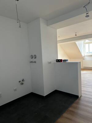 frisch sanierte 1,5-Zimmer Wohnung – 90762 Fürth – Vorschaubild 4
