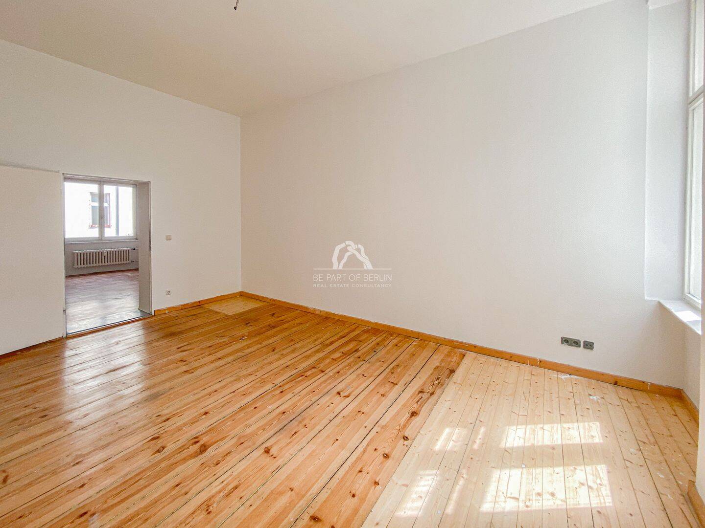RUHIG UND GRÜN GELEGEN! GROßZÜGIGE & KLASSISCH SCHÖNE ALTBAUWOHNUNG MIT TOLLEM BLICK! PROVISIONSFREI – Berlin – Vorschaubild 4