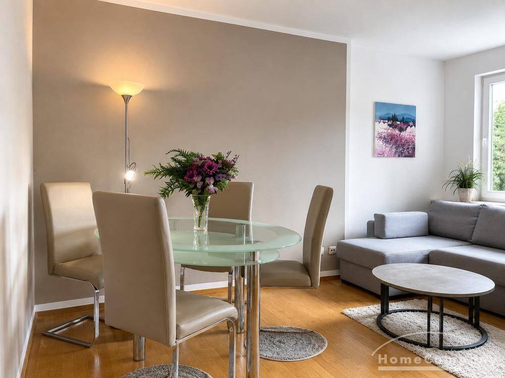***Großzügig geschnittene 3-Zimmer-Wohnung mit Balkon in der Maxvorstadt – München – Vorschaubild 2
