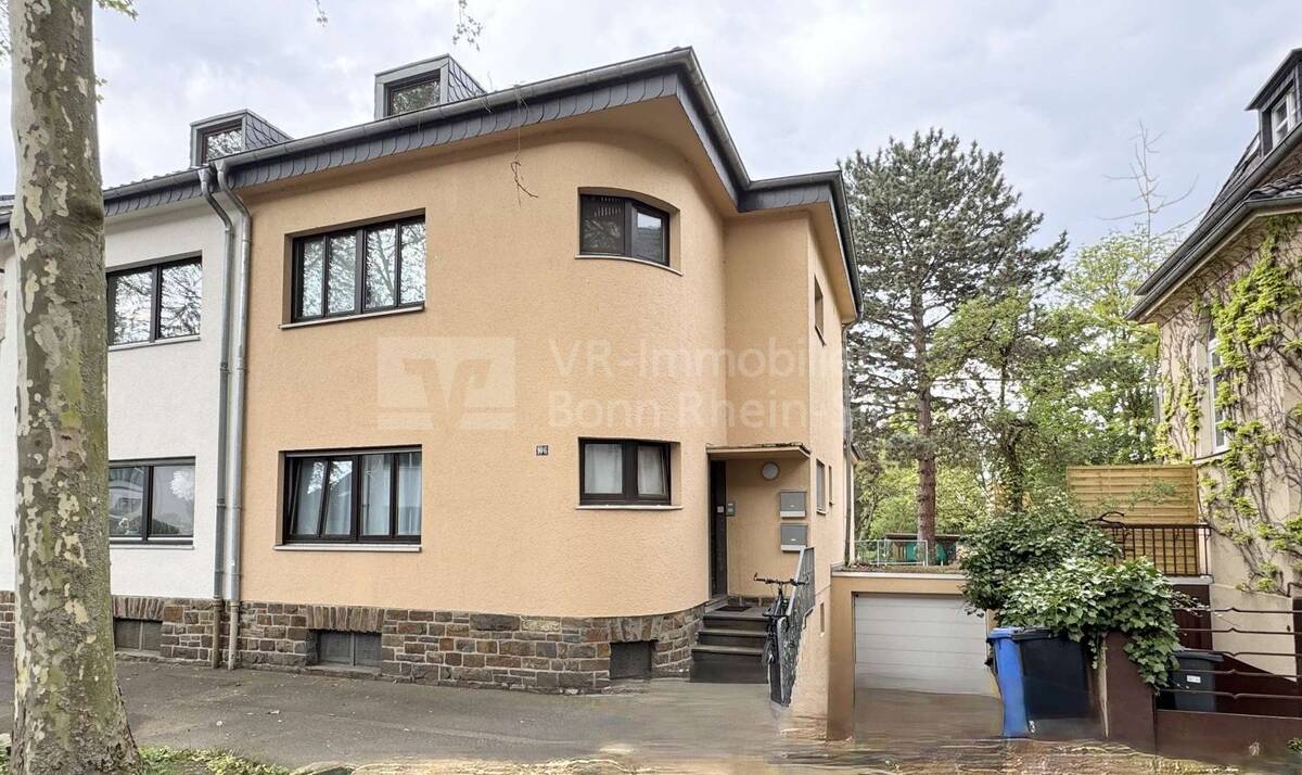 Charmantes Zweifamilienhaus in Bonn-Friesdorf mit Garten & Dachterrasse! – 53175 Bonn – Bild 1 von 9