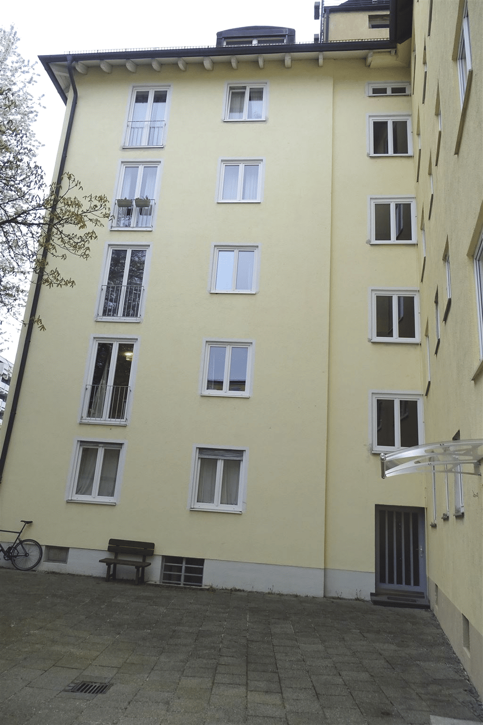 Modernisiertes Appartement am Englischen Garten in München Schwabing – München – Vorschaubild 5
