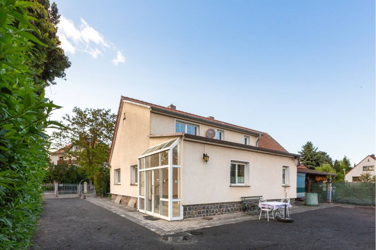 / sanierungsbedürftiges EFH auf großem Grund in beliebter Lage / – Leipzig – Vorschaubild 2