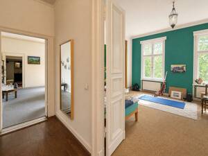 Kreuzberger 4-Zimmer Altbauperle mit Süd-Loggia und individueller Gestaltungsmöglichkeit – 10965 Berlin – Vorschaubild 3