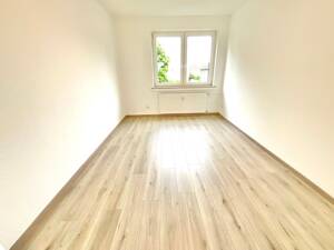 Große 4 Zimmerwohnung frisch für Sie renoviert – 44579 Castrop-Rauxel – Vorschaubild 9