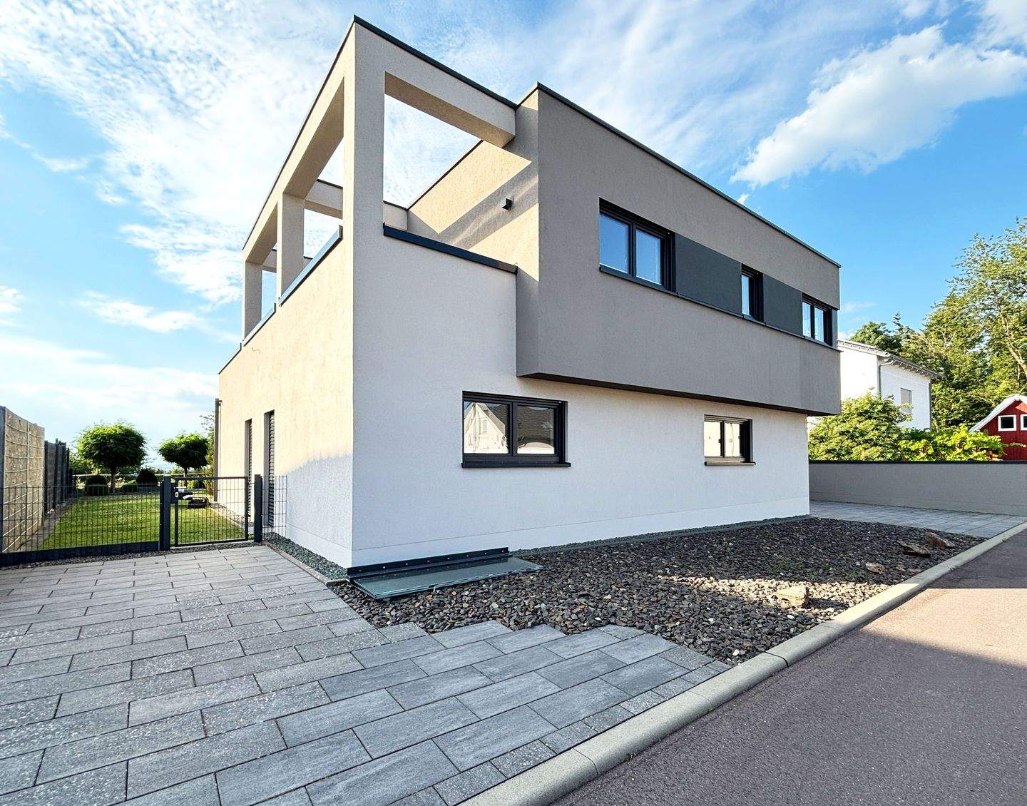 Premium-Einfamilienhaus mit exklusiver Ausstattung – Pellingen – Bild 1 von 9