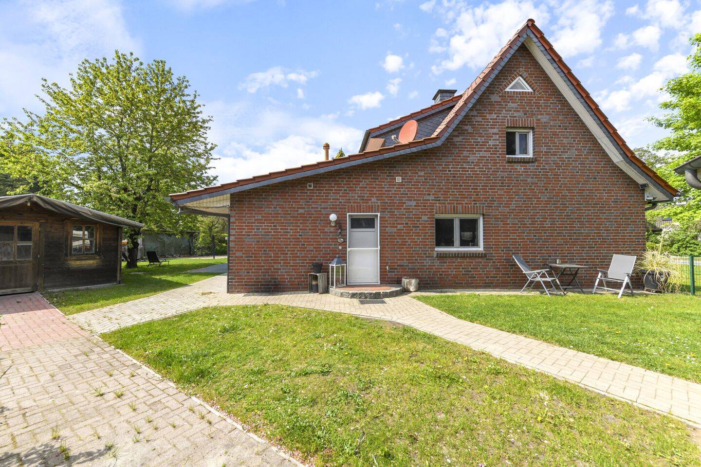Provisionsfrei: Modernisiertes Einfamilienhaus mit großem Grundstück in 27404 Seedorf – Seedorf – Vorschaubild 2