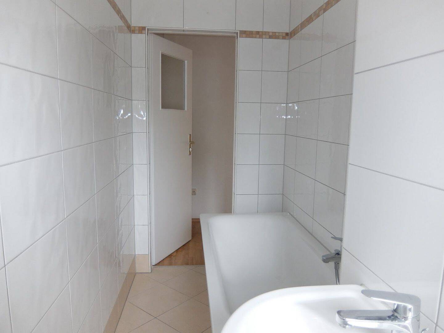 Klick hier: gemütliche 4-Zimmer-Wohnung – Chemnitz – Vorschaubild 9