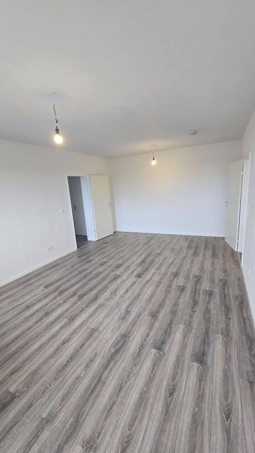 Komplett sanierte 3 Zimmer Wohnung mit Balkon in Gelsenkirchen zu vermieten – Gelsenkirchen – Vorschaubild 3