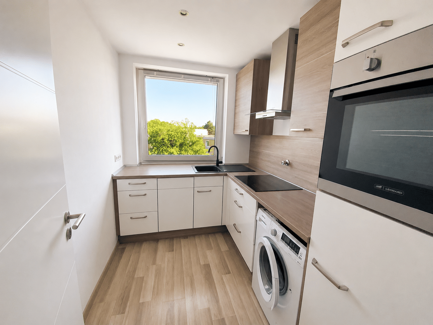 Gepflegte Eigentumswohnung mit Balkon, Garage und Stellplatz – Hannover – Vorschaubild 6