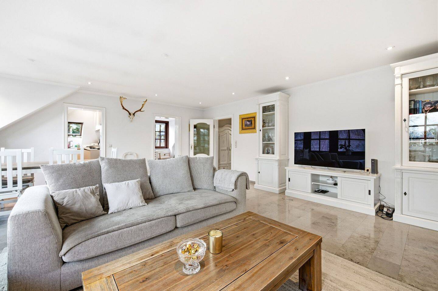 Zwei Wohnungen und Praxisfläche - großzügige Villa mit flexiblen Möglichkeiten – Hamburg – Vorschaubild 5