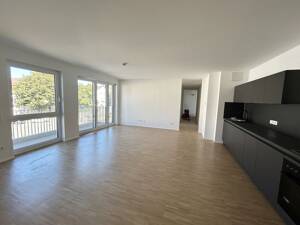 Mit Chick und Charme: 3 Zimmer mit Balkon, Neubau-Ausstattung, Einbauküche, Tageslichtbad, Aufzug – 70327 Stuttgart – Vorschaubild 3