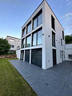 Flexibel wohnen und arbeiten: Bauhaus-EFH mit separater Einliegerwohnung in KA-Durlach – 76227 Karlsruhe – Vorschaubild 2