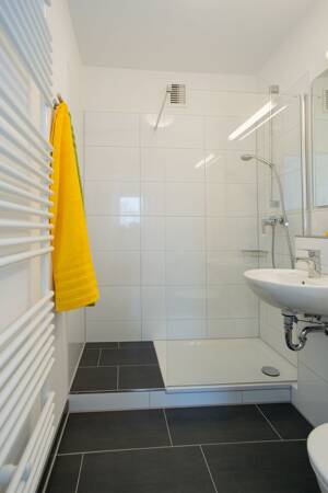 ***ERSTBEZUG NACH KOMPLETTSANIERING*** 2-Zi-Whg mit Loggia -provisonsfrei- – 28259 Bremen – Vorschaubild 7