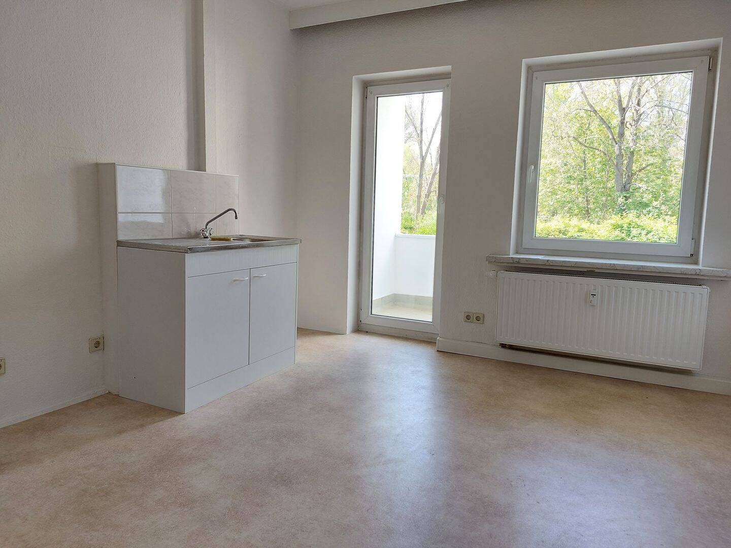 Charmante kleine Wohnung mit Loggia – Chemnitz – Vorschaubild 6