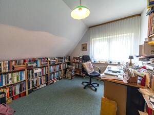 Gepflegtes, teilmodernisiertes Einfamilienhaus auf großem Grundstück in Kreyenbrück – 26133 Oldenburg – Vorschaubild 7
