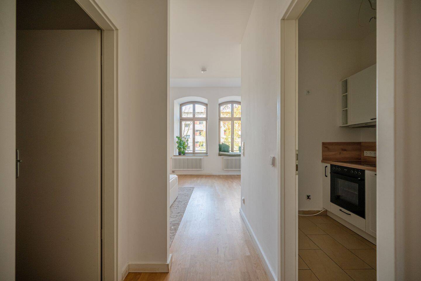 ?? Sanierte Altbauperle nahe Boxhagener Platz - Helle 1 Zi Whg mit neuem Bad , EBK & hohen Decken – Berlin – Vorschaubild 5