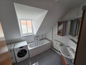 2-Zimmer-Dachgeschosswohnung mit Tiefgaragenstellplatz! – 85051 Ingolstadt – Vorschaubild 8