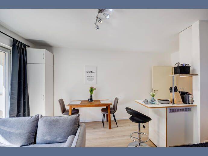 Möbliert: Moosach: Möblierte Balkonwohnung zur Miete – München – Vorschaubild 5