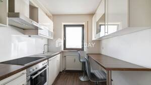 Einziehen und wohlfühlen: Gepflegte Zwei-Zimmer-Wohnung mit Balkon, EBK und TG - Erbbaurecht – 85055 Ingolstadt – Vorschaubild 7