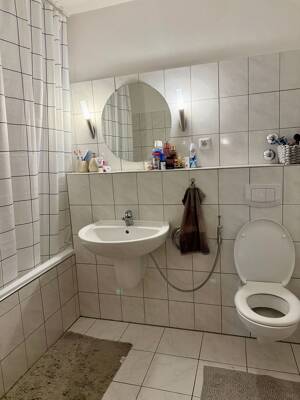 Wohnen mit Charakter und Uni-Nähe: 2-Zimmer-Wohnung in Bochum-Querenburg – 44801 Bochum – Vorschaubild 8