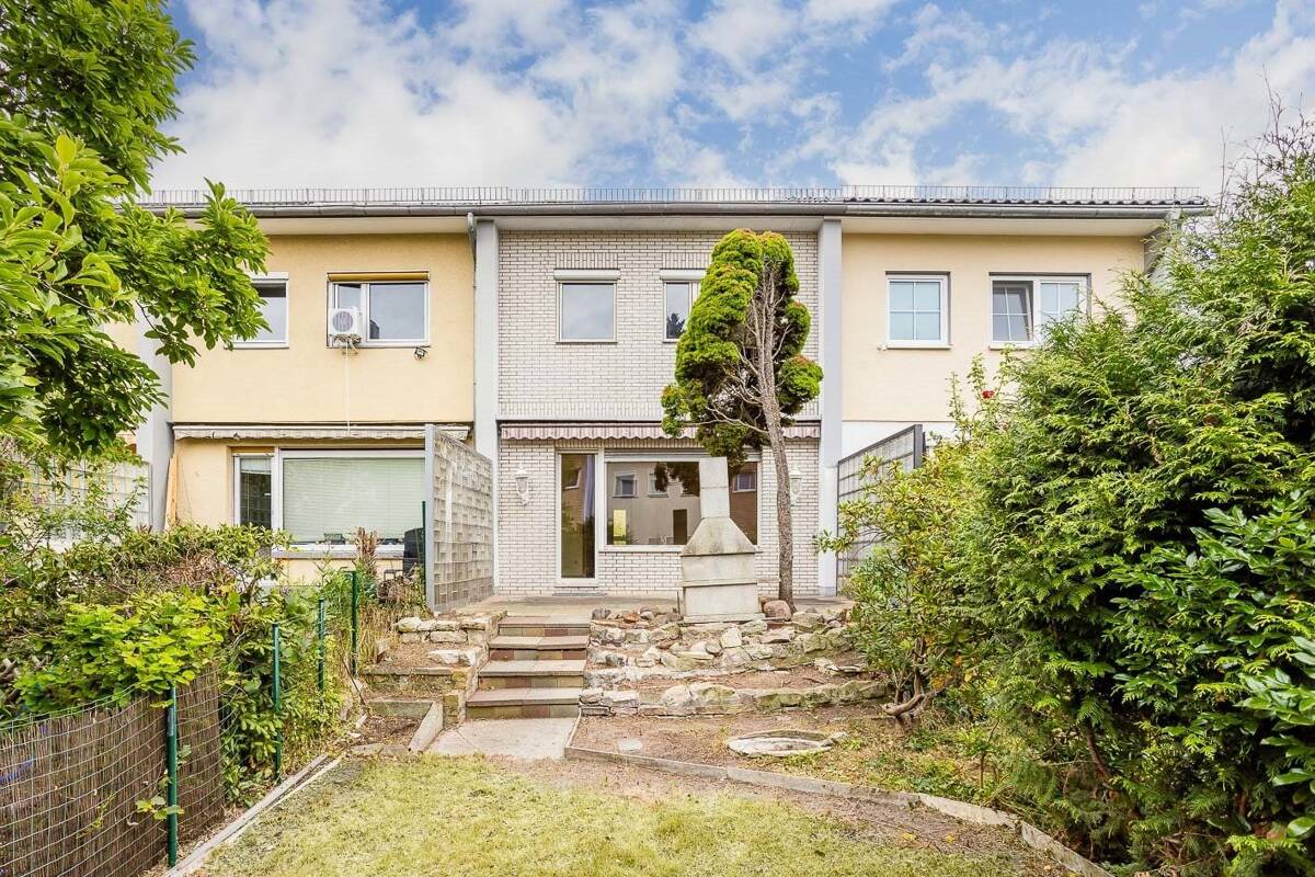 **Mariendorf! Familiengerechtes Reihenhaus zum Modernisieren** – 12107 Berlin – Bild 1 von 9