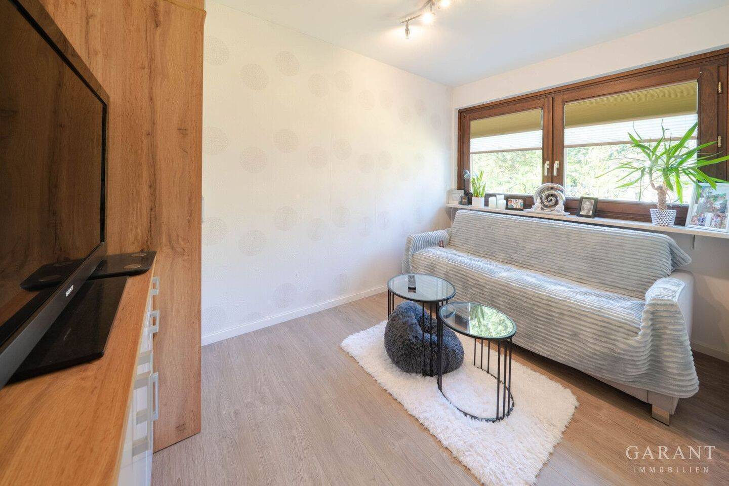 Sonnige und charmante Wohnung mit Balkon und gepflegter Ausstattung – München – Vorschaubild 4