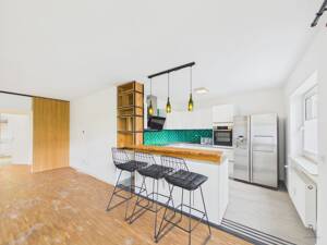 Schöne 4-Zimmer-Wohnung mit Gartenblick & Tiefgaragenstellplatz in Karlsruhe-Weststadt/Mühlburg