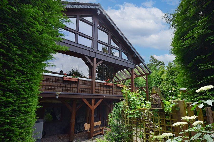Einzigartiges Holzhaus in idyllischer Lage!