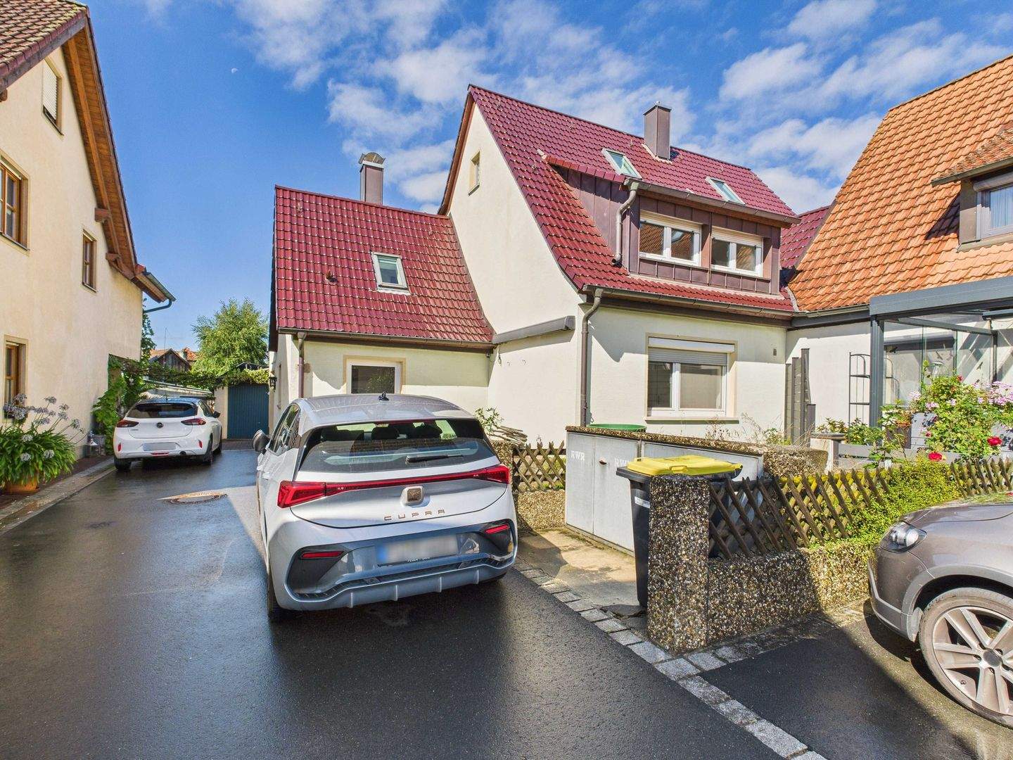 Schöne 4 Zimmer Wohnung mit Gartennutzung