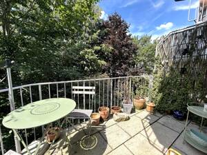 Einzigartiges Wohngefühl im Kreuzviertel: Stilvolle Split-Level-Wohnung mit Westbalkon – 48149 Münster – Vorschaubild 8