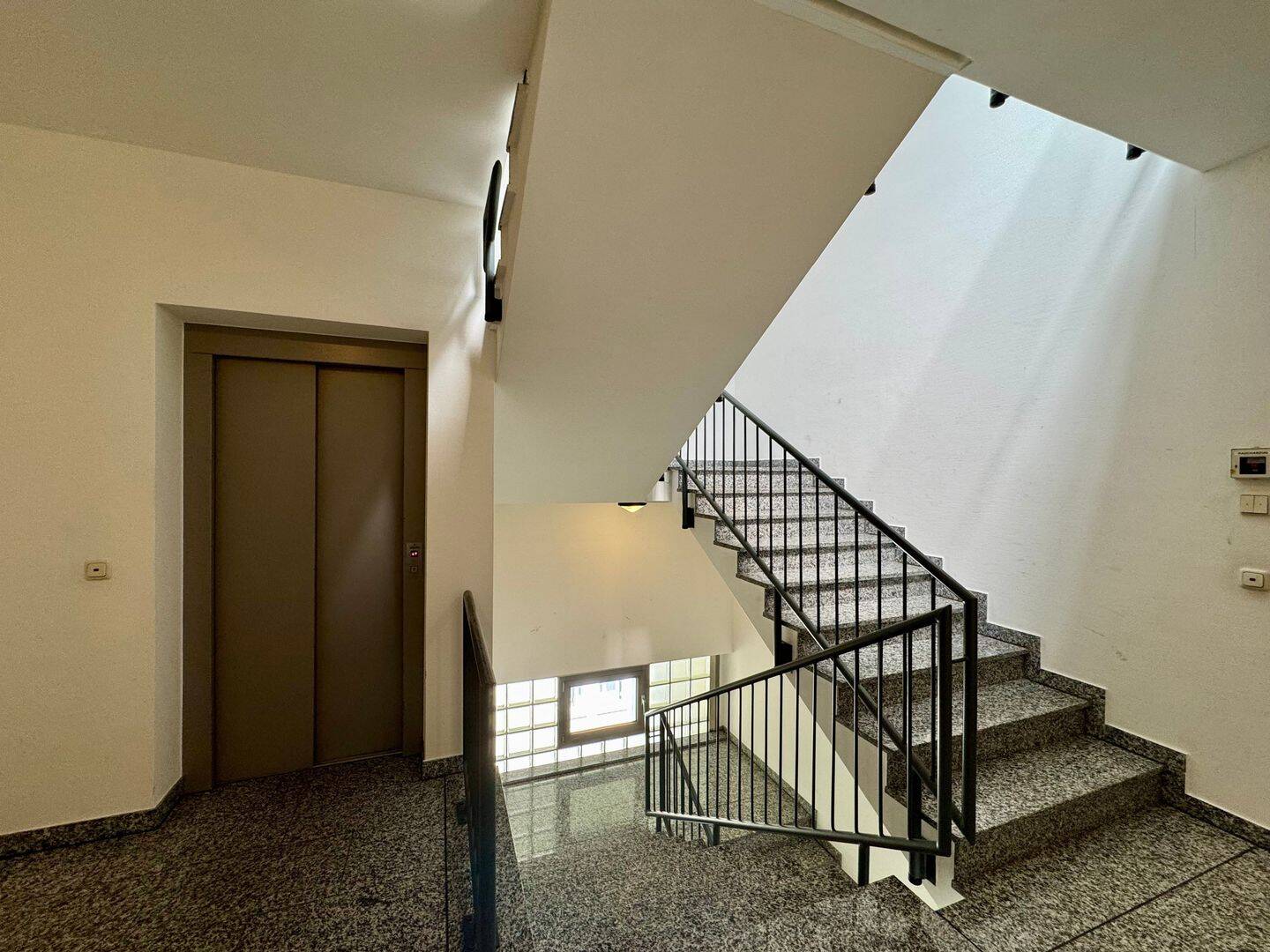 Charmante 1-Zimmer-Wohnung mit Loggia in begehrter Leipziger Wohnlage – Leipzig – Vorschaubild 6