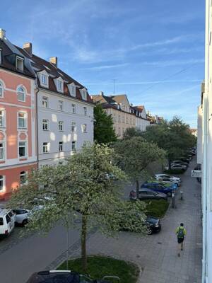 Über den Dächern von Neuhausen: 3 Zimmer, Traumblick & unschlagbar niedriges Wohngeld – 80634 München – Vorschaubild 9