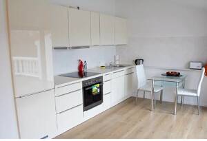 VON PRIVAT: Im Grünen gelegene großzügige lichtdurchflutete Terrassenwohnung mit weitem Ausblick – 64291 Darmstadt – Vorschaubild 6