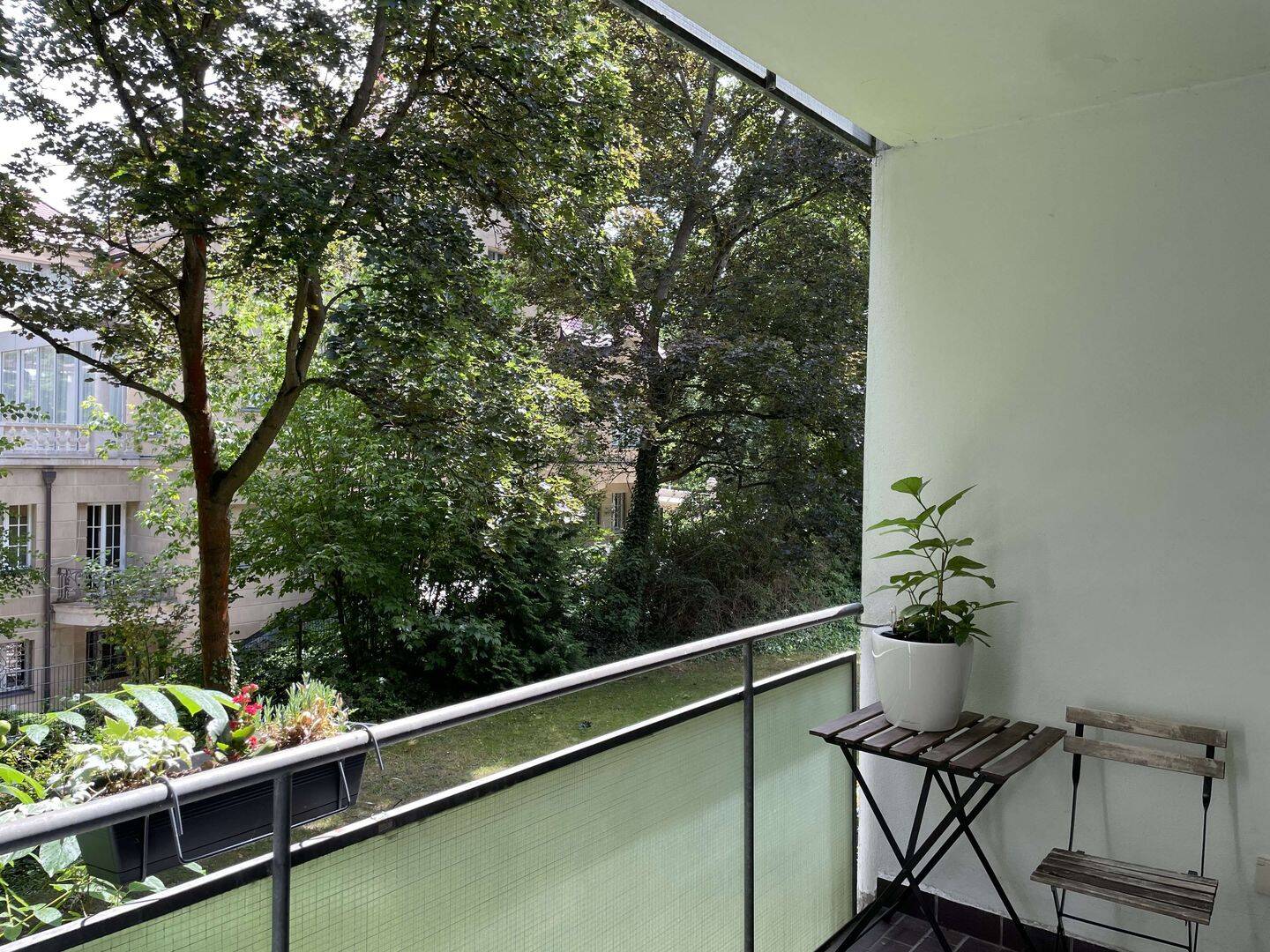gemütliche 2-Zimmer-Wohnung - vollständig möbliert - im Herzen Grunewalds - ausgezeichnete Wohnlage- safe area- – Berlin – Vorschaubild 4