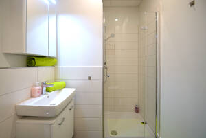 Ready to move in! Cosy and modern 1-room serviced apartment, fully equipped in center of Offenbach – 63065 Offenbach am Main – Vorschaubild 5