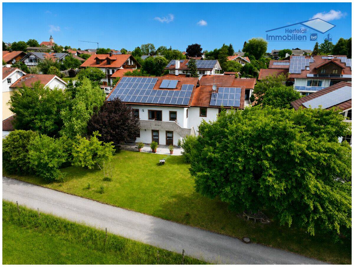 Traumlage mit Weitblick! Schmuckstück in Ortsrandlage für Ruhesuchende!