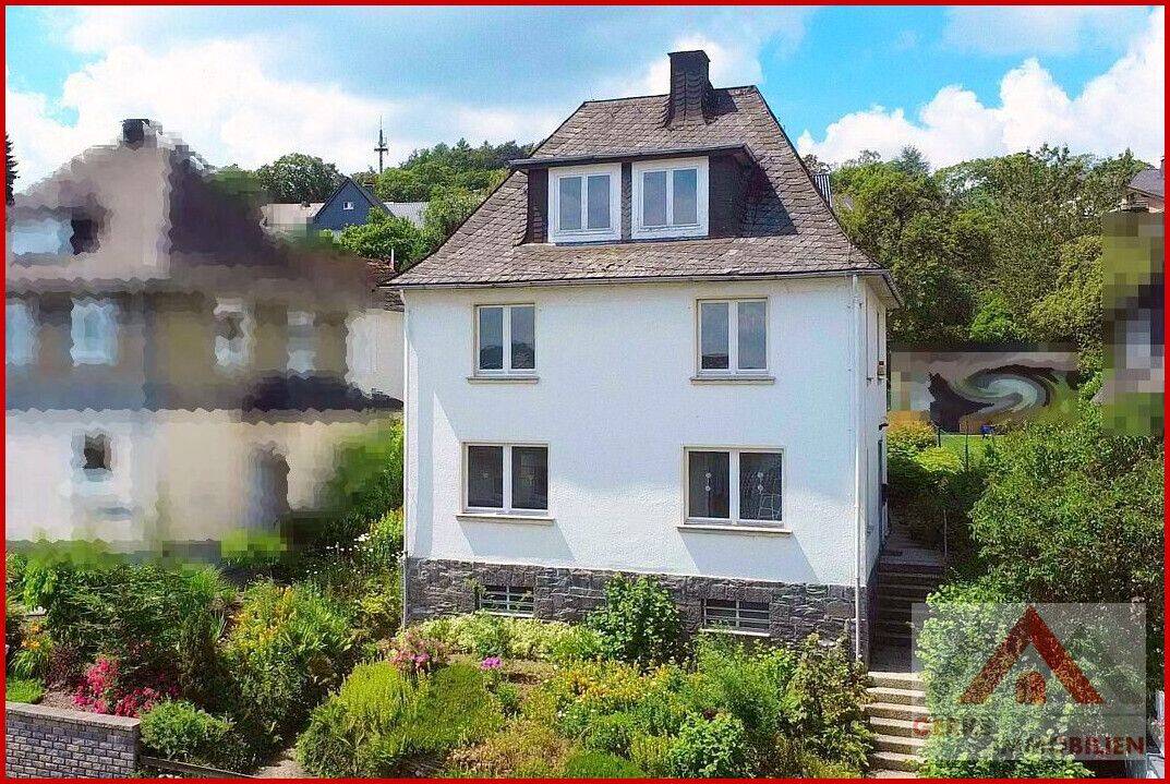 Viel Haus, viel Grundstück - renovierungsbedürftiges Ein-/Zweifamilienhaus am Rand der Innenstadt