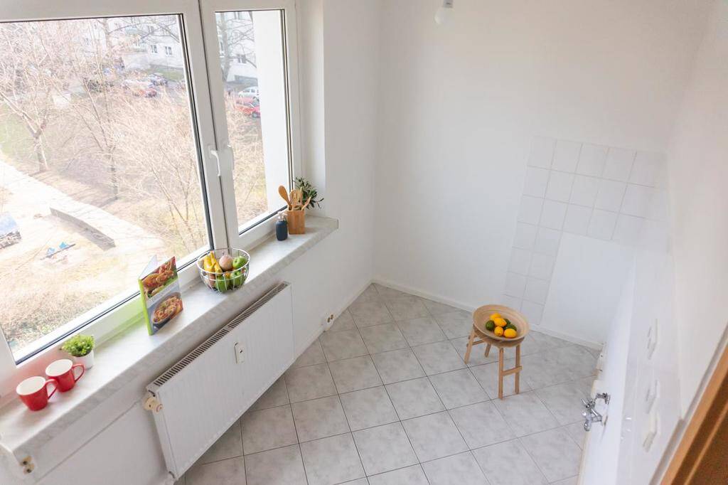 Nahe Stadtpark gelegene 2-Raum-Wohnung mit Balkon – Chemnitz – Vorschaubild 3