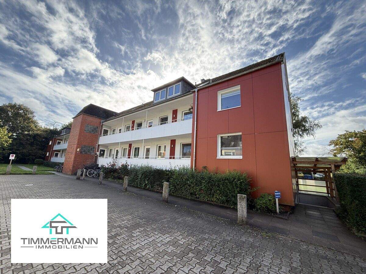 3 Zimmer Wohnung mit Balkon ab 1.6. bezugsfrei – Lübeck – Vorschaubild 2
