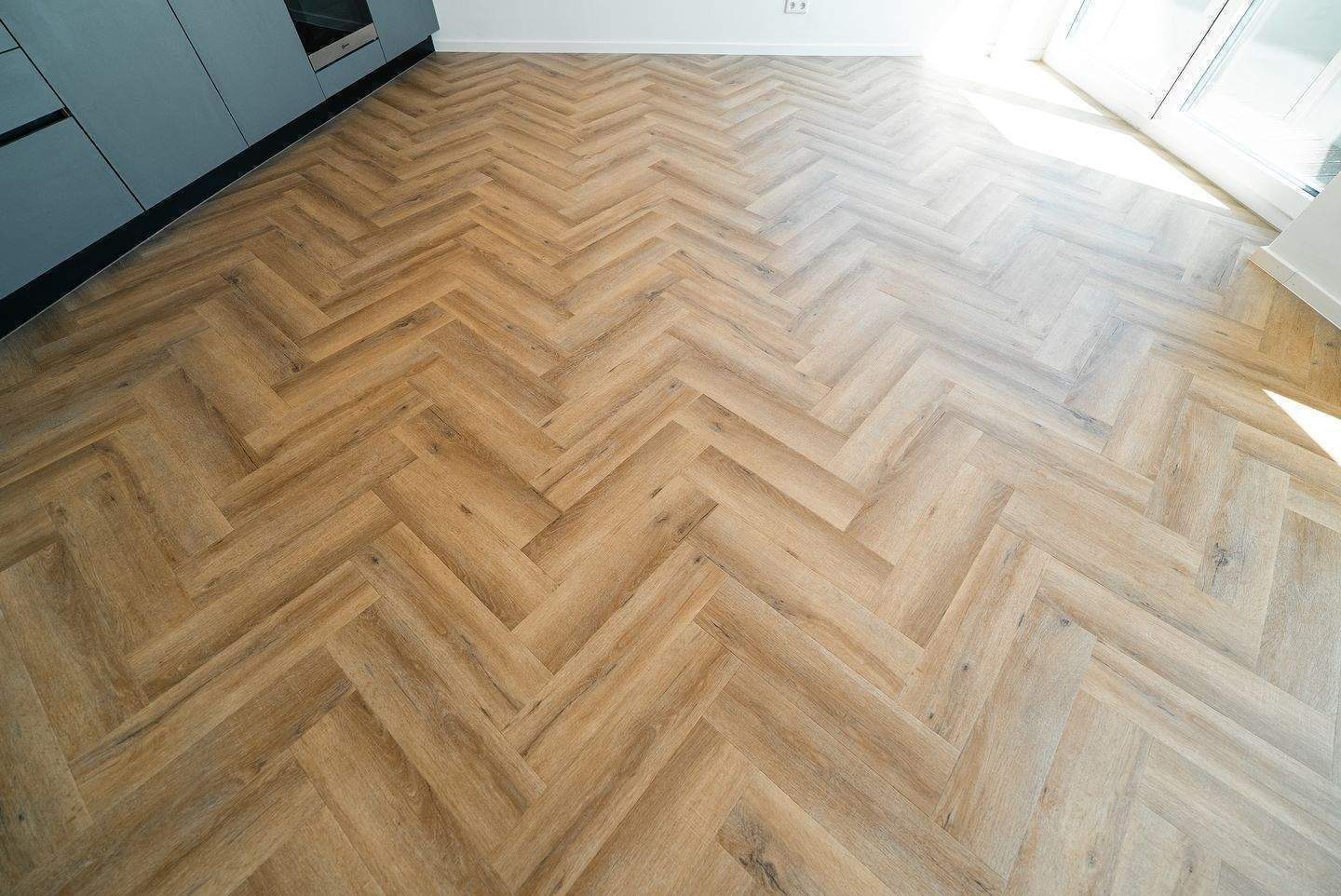 Penthouse-Traum: 2-Zimmer mit Dachterrasse & atemberaubendem Blick – Augsburg – Vorschaubild 6