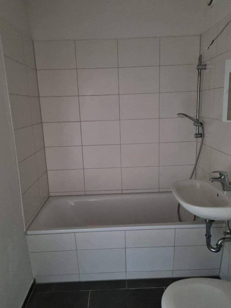 Kleine 3 Raumwohnung zum Wohlfühlen – Chemnitz – Vorschaubild 4