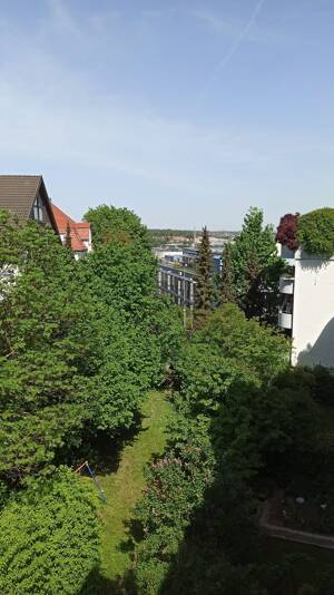 BARRIEREFREI: S-Killesberg: 4. OG, 3,5 Zi., 127 qm Wfl., top-saniert, Kamin, Aufzug, SW-Balkon, Hobbyraum, TG, EBK