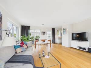SITULI: Exklusives Indoor-Outdoor-Living in Schwabing mit Dachterrasse und Loggia – 80804 München – Vorschaubild 6