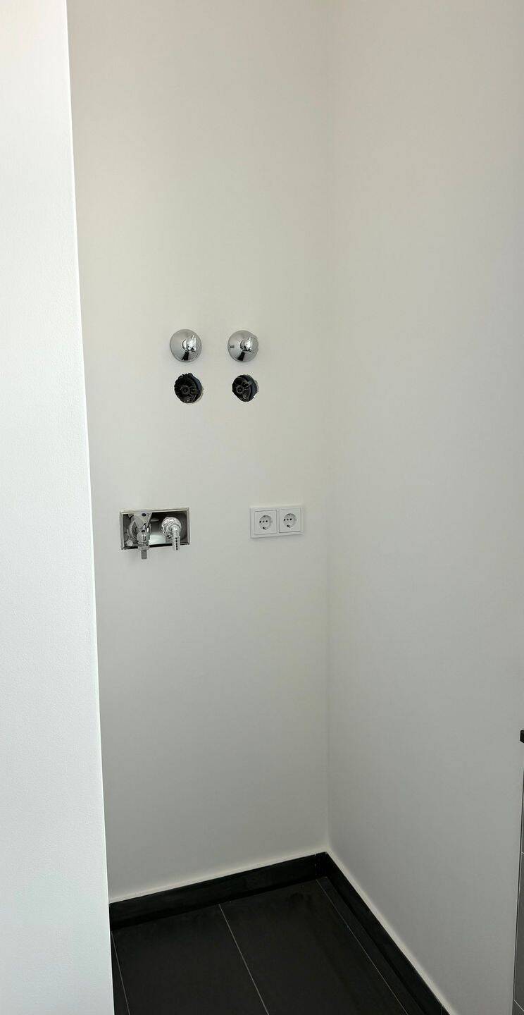 Flexible 2- bis 3-Zimmer-Wohnung mit zwei Balkonen in hochwertig sanierter Altbauvilla – Berlin – Vorschaubild 6