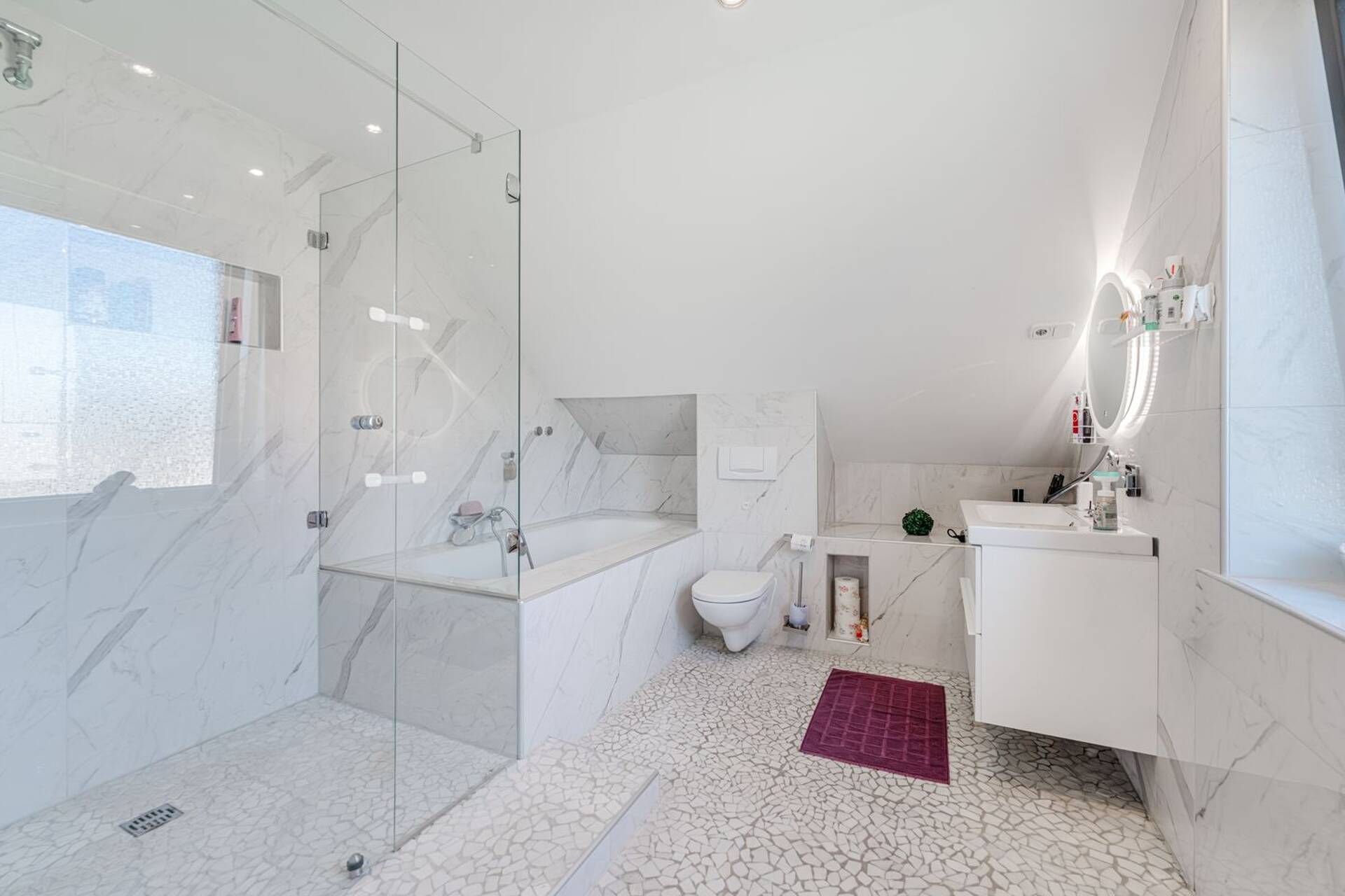 Haus in 47443 Moers mit 280 m² kaufen