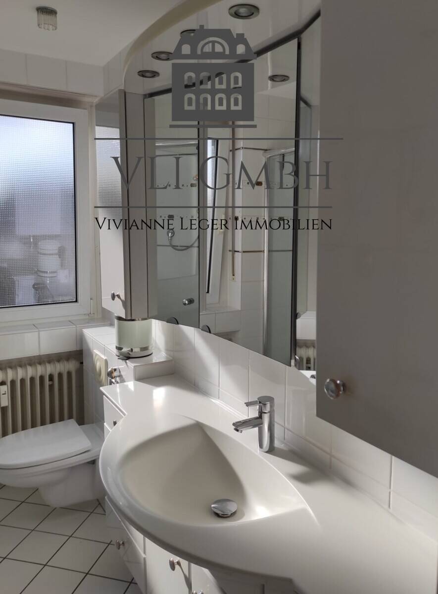 Saarbrücken - Rotenbühl - Stilvolle 4 -Zimmer- Wohnung mit gr. Balkon und Garage – Saarbrücken – Vorschaubild 3